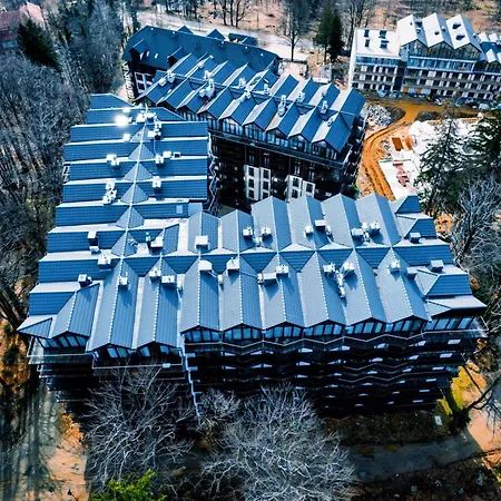 19 Apartment