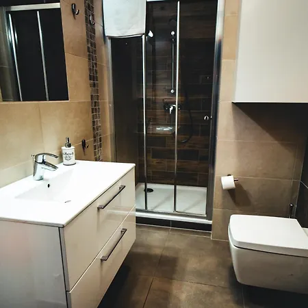 19 Apartment