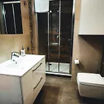 19 شقة