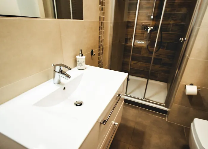 شقة 19 شكلارسكا بوريبا